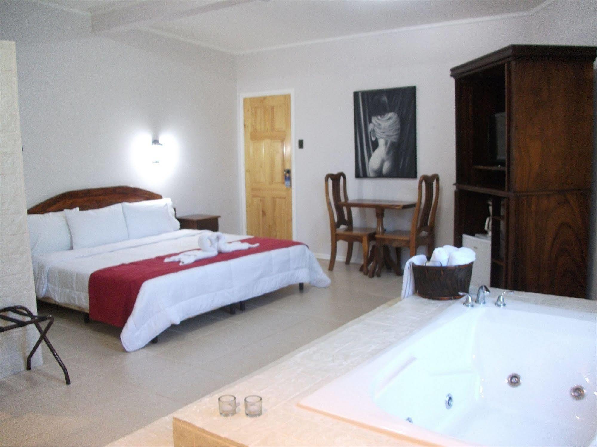 Copacabana Hotel And Suites (Adults Only) 哈科 外观 照片